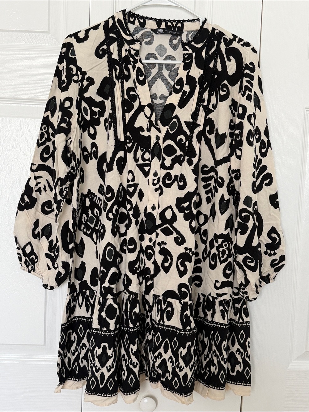 Zara Black & Cream Abstract Tiered Mini Dress